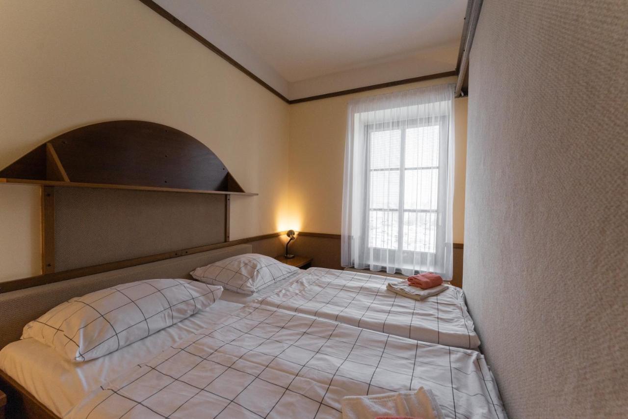 Hotel Amco Zabreh Luaran gambar