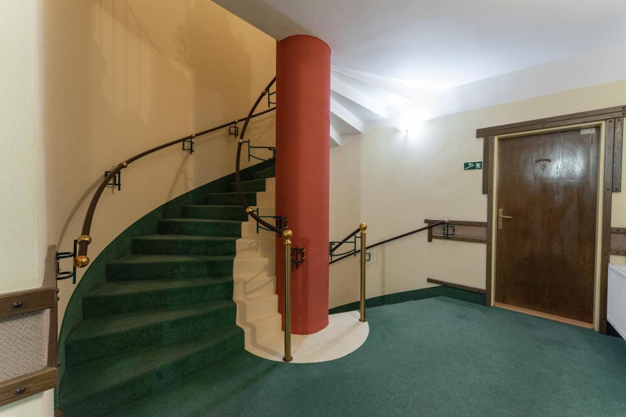Hotel Amco Zabreh Luaran gambar