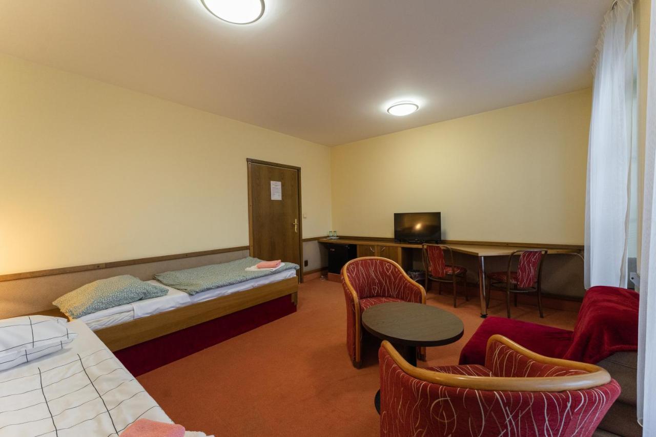 Hotel Amco Zabreh Luaran gambar